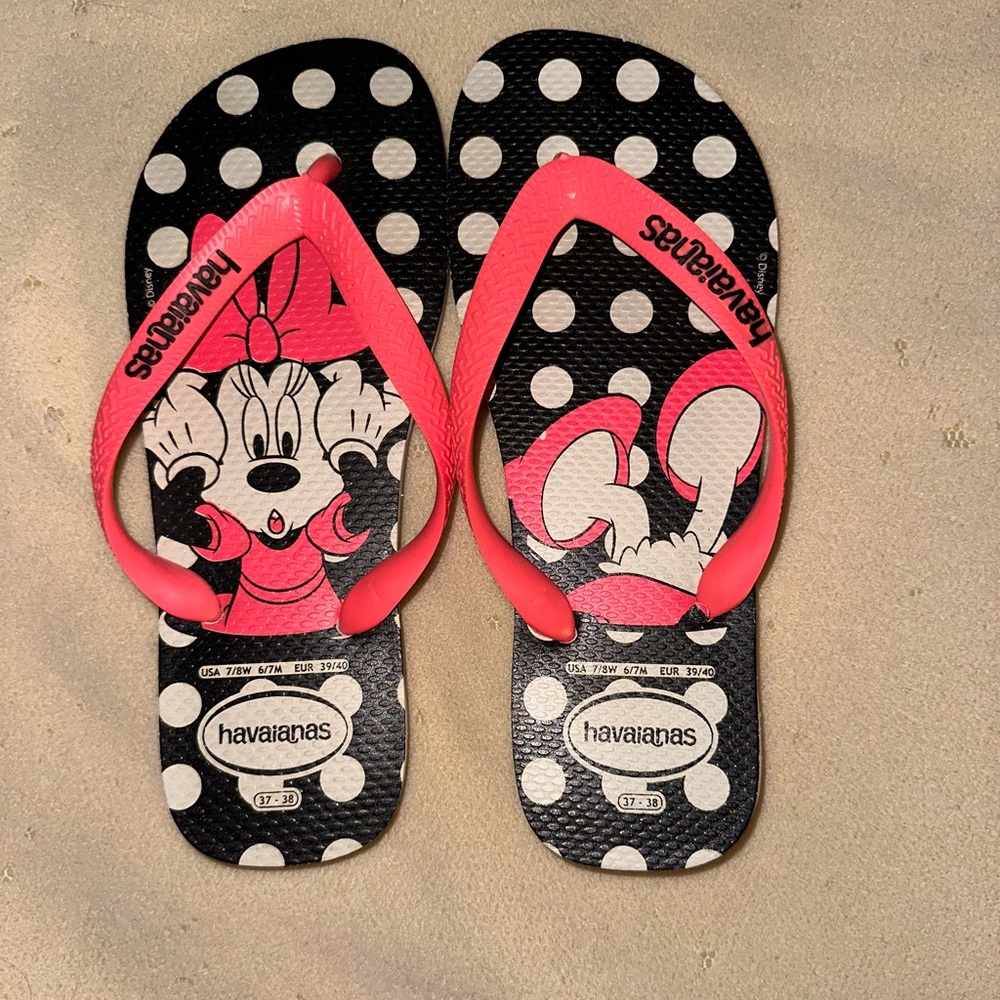 Minnie Mouse Havianas size 7